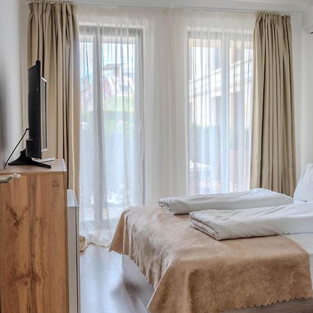 Apartment In Evargreen Complex With Terrace Varna Ngoại thất bức ảnh